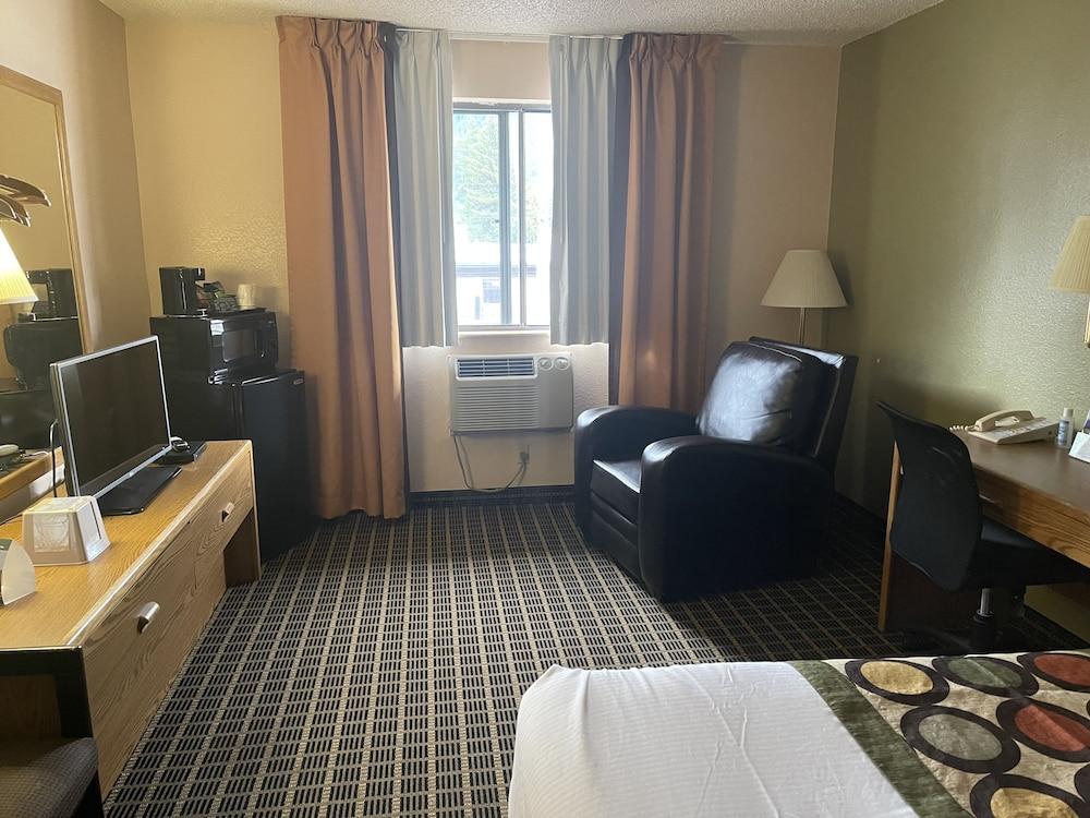 Super 8 By Wyndham Sitka 7/19