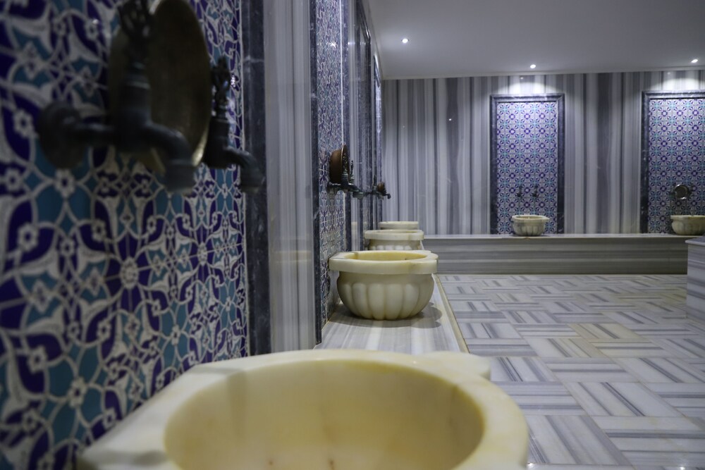 City Point Beach and Spa Hotel 11/50