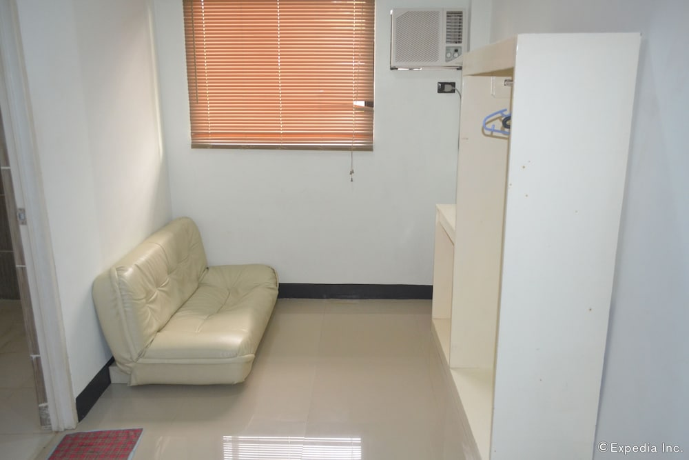 Pearl Suites 24/46