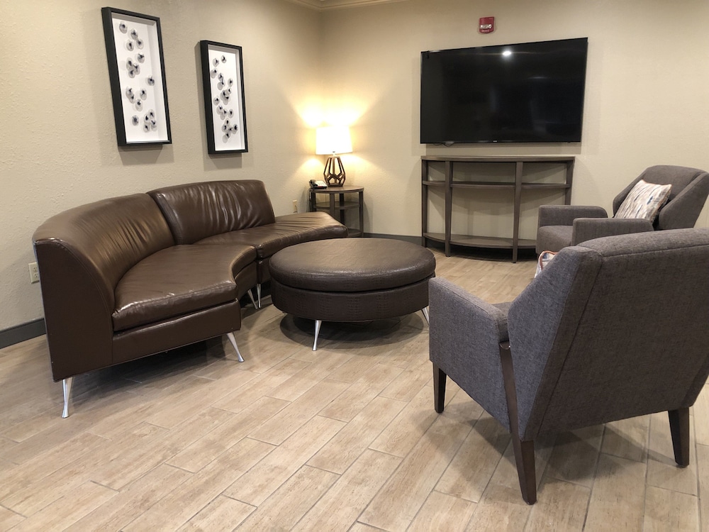 Candlewood Suites Fort Wayne by IHG 23/50