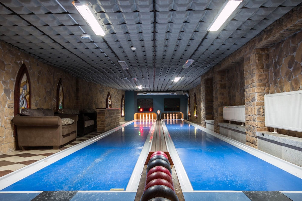 swimming pool spa