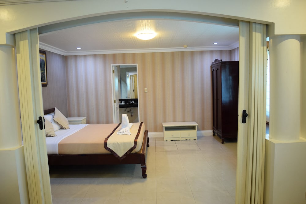 OYO 252 Hotel Euroasia 20/50