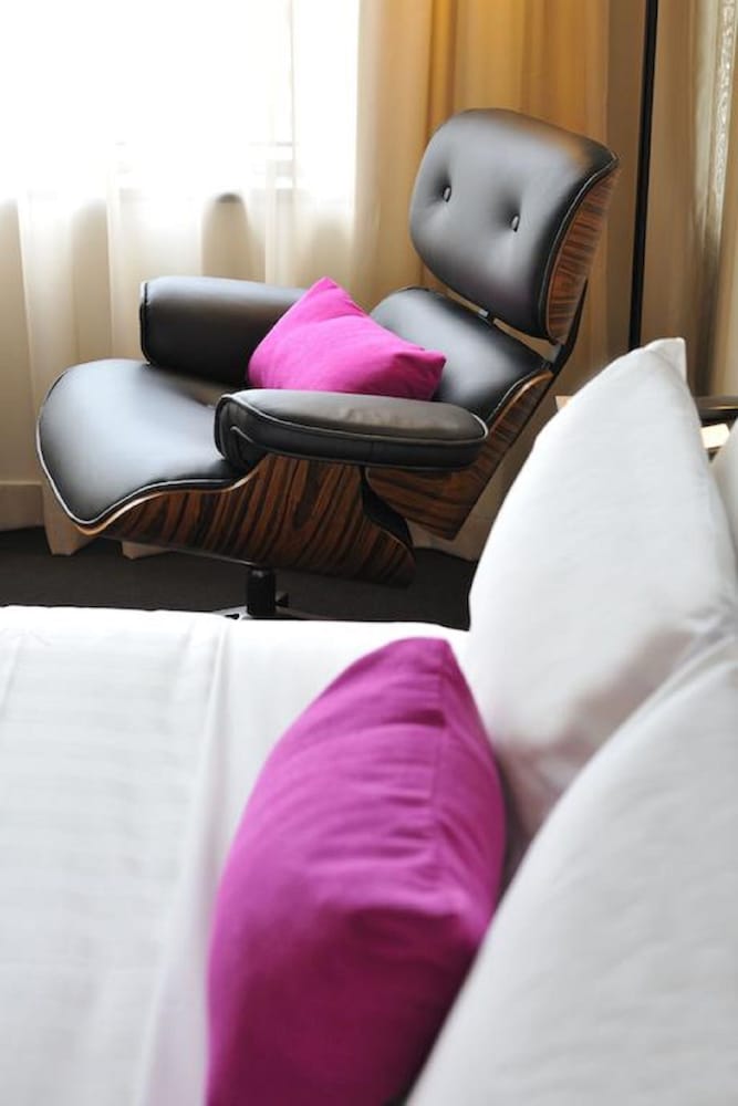Mercure Melbourne Therry Street 18/42