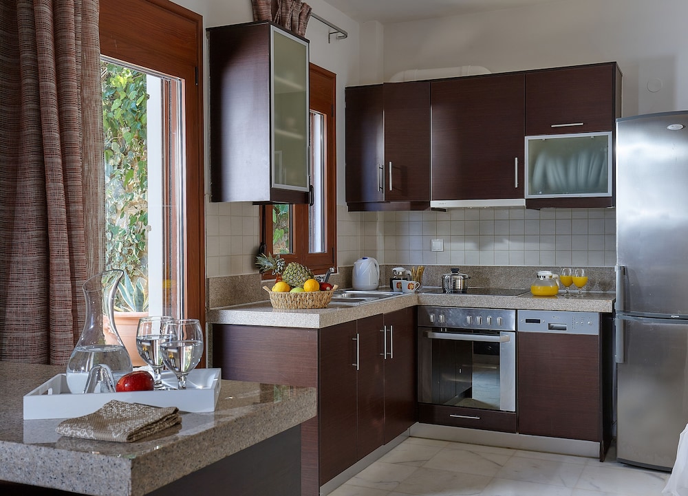 Okeanides Villas 48/50