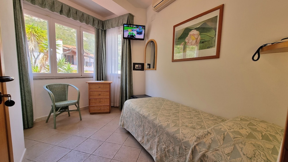 Hotel Montemerlo 10/50
