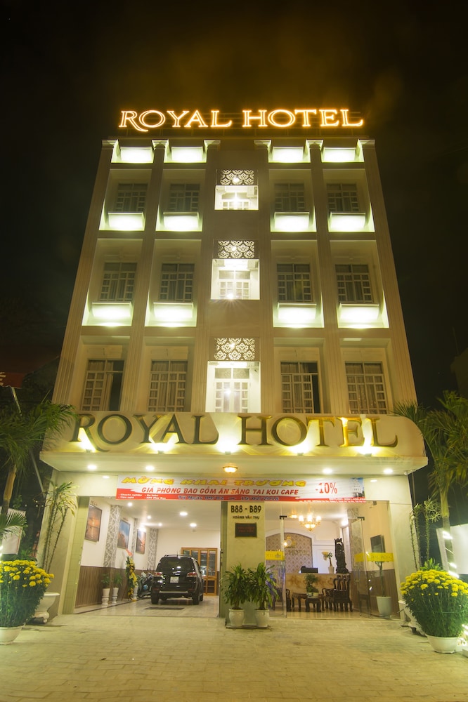 Royal Hotel 1/41