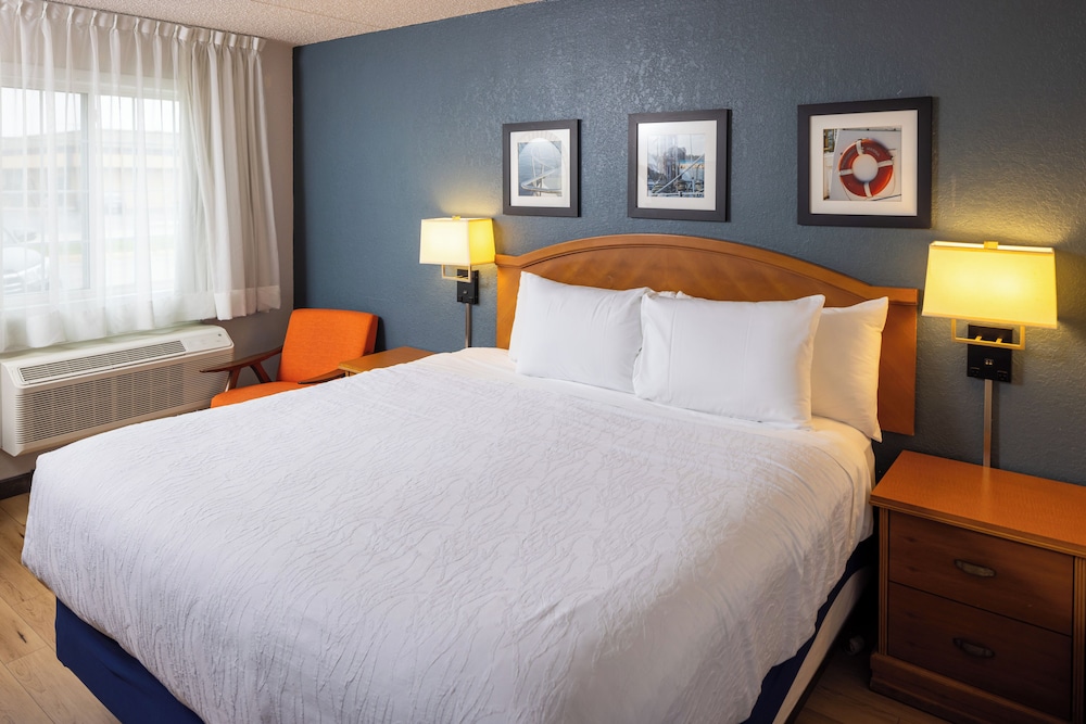 Harbor Town Inn, BW Signature Collection 13/59
