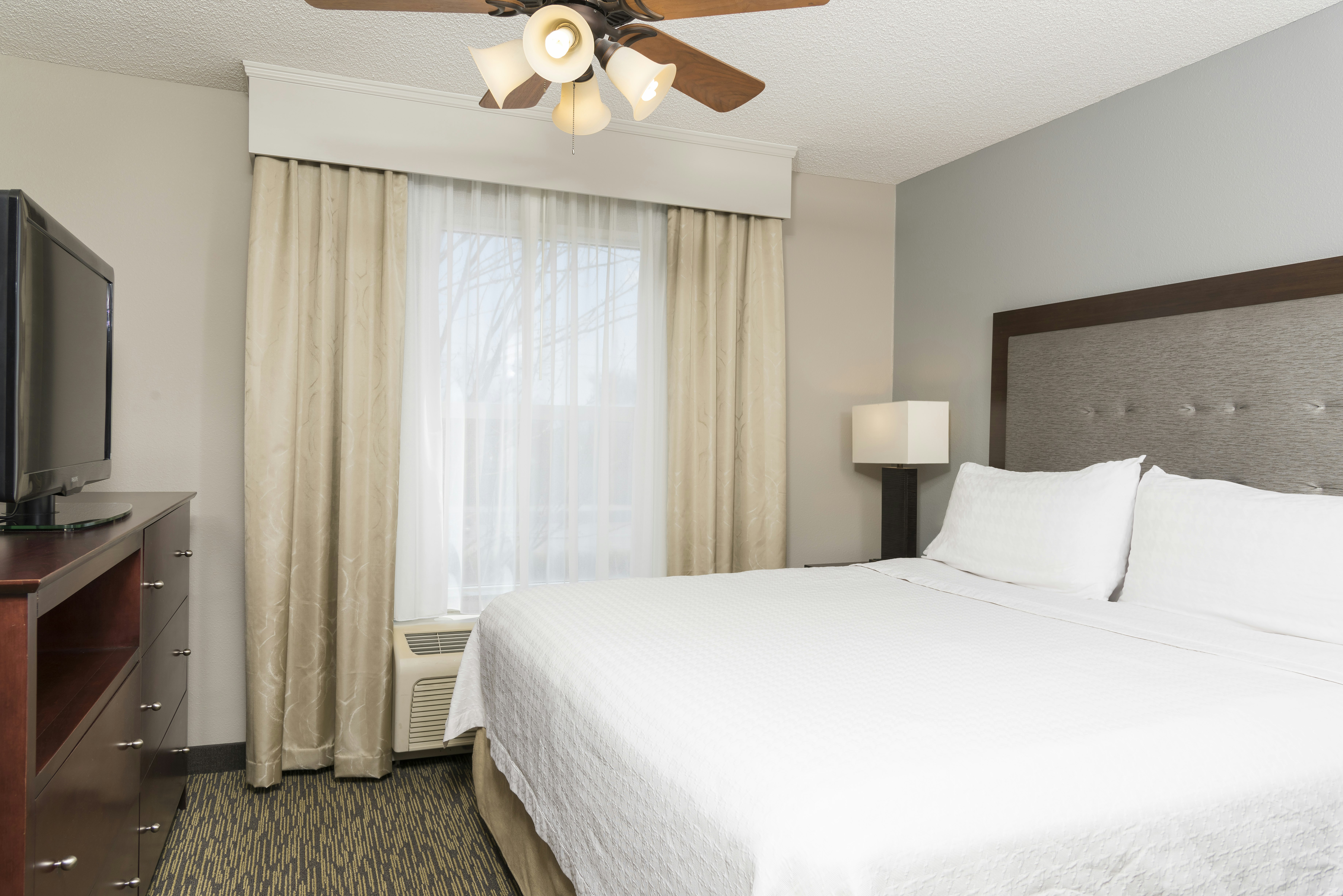 Homewood Suites By Hilton Bloomington 6/44