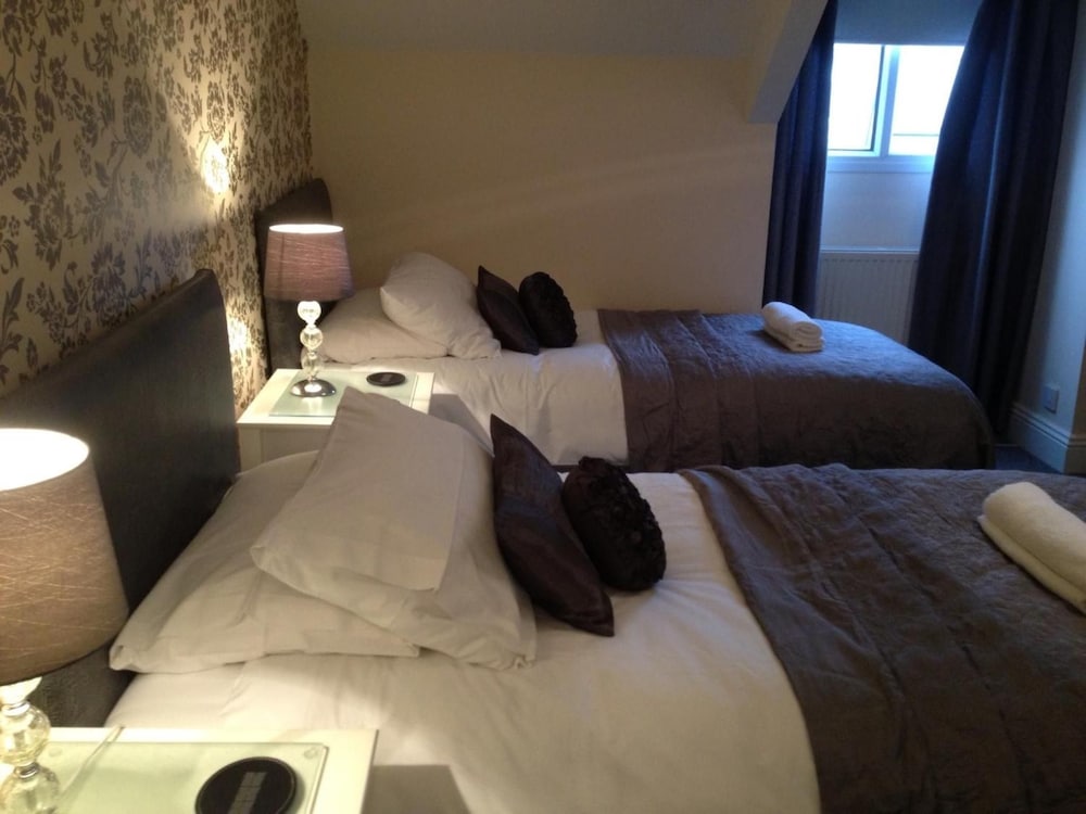 Elmswood Guest House 7/48