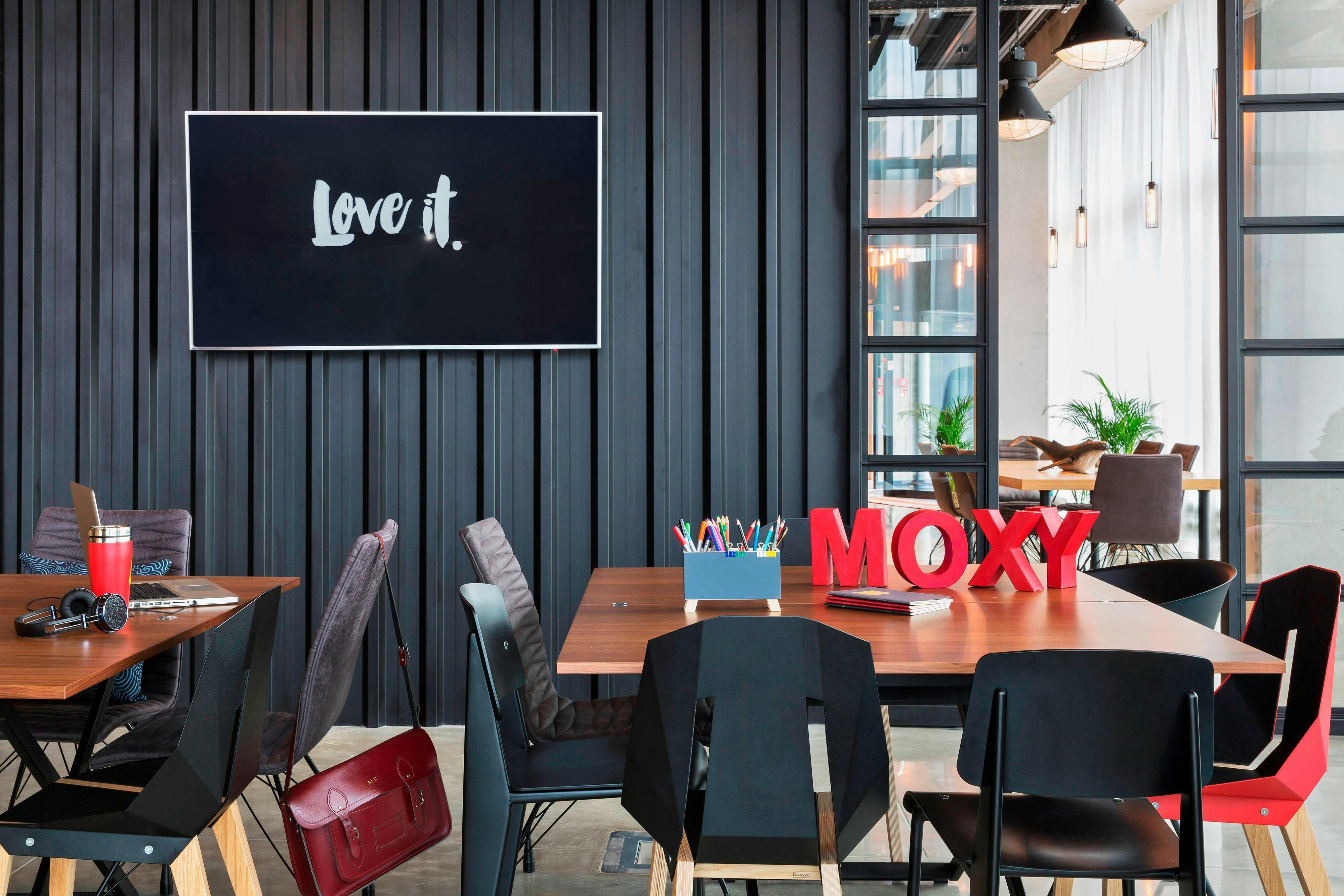 Moxy Katowice Airport 7/8