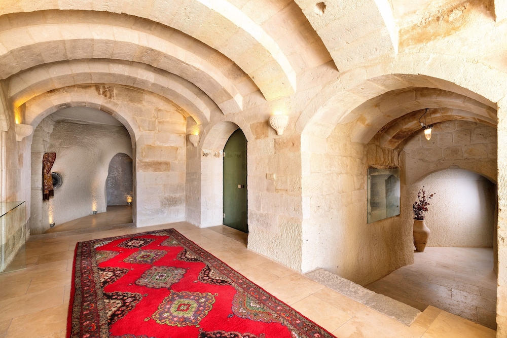 Doors Of Cappadocia 16/50