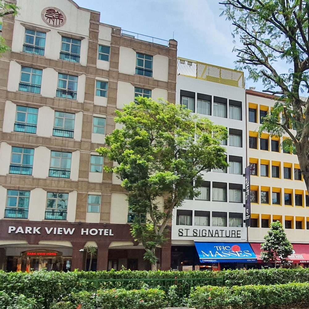 ST Signature Bugis Beach 30/76