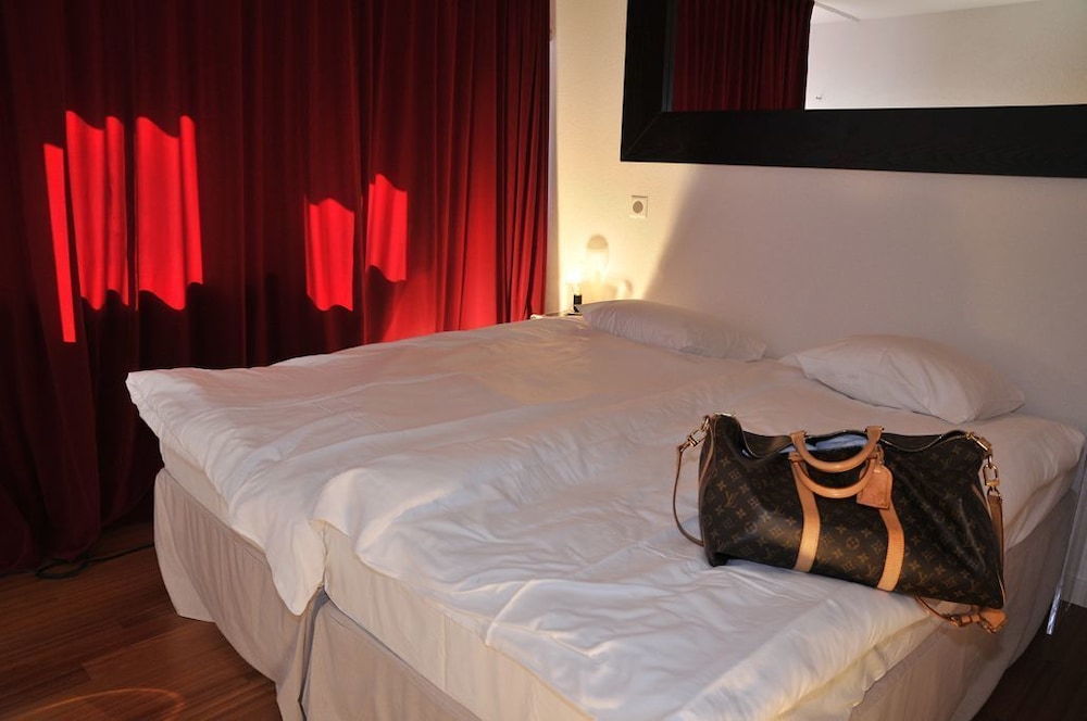 Tralala Hotel Montreux 27/73