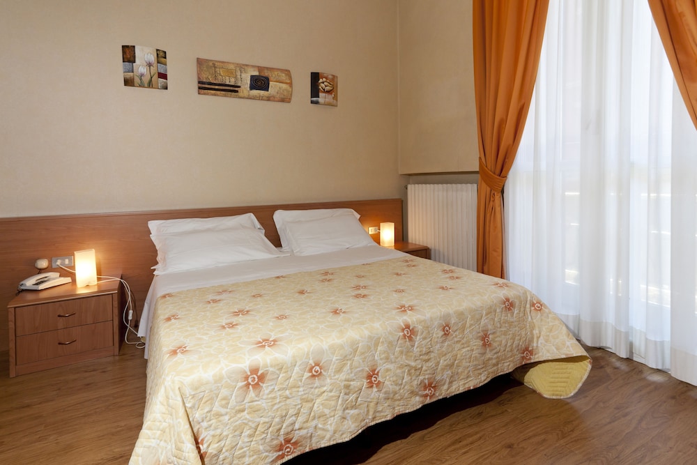 Hotel Donatello 12/53