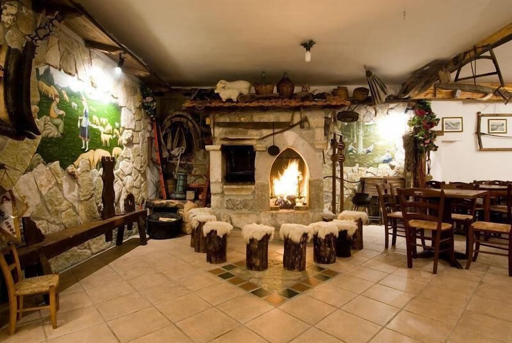 LH Albergo Il Paradiso 16/38