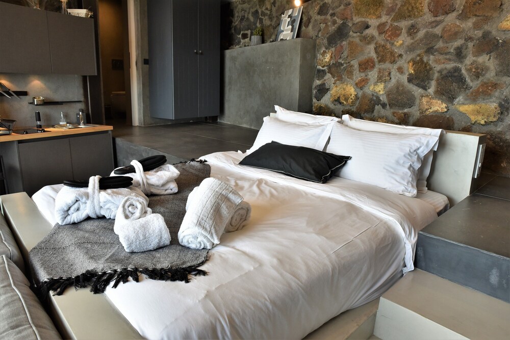 Horizon Mills Villas & Suites 12/50
