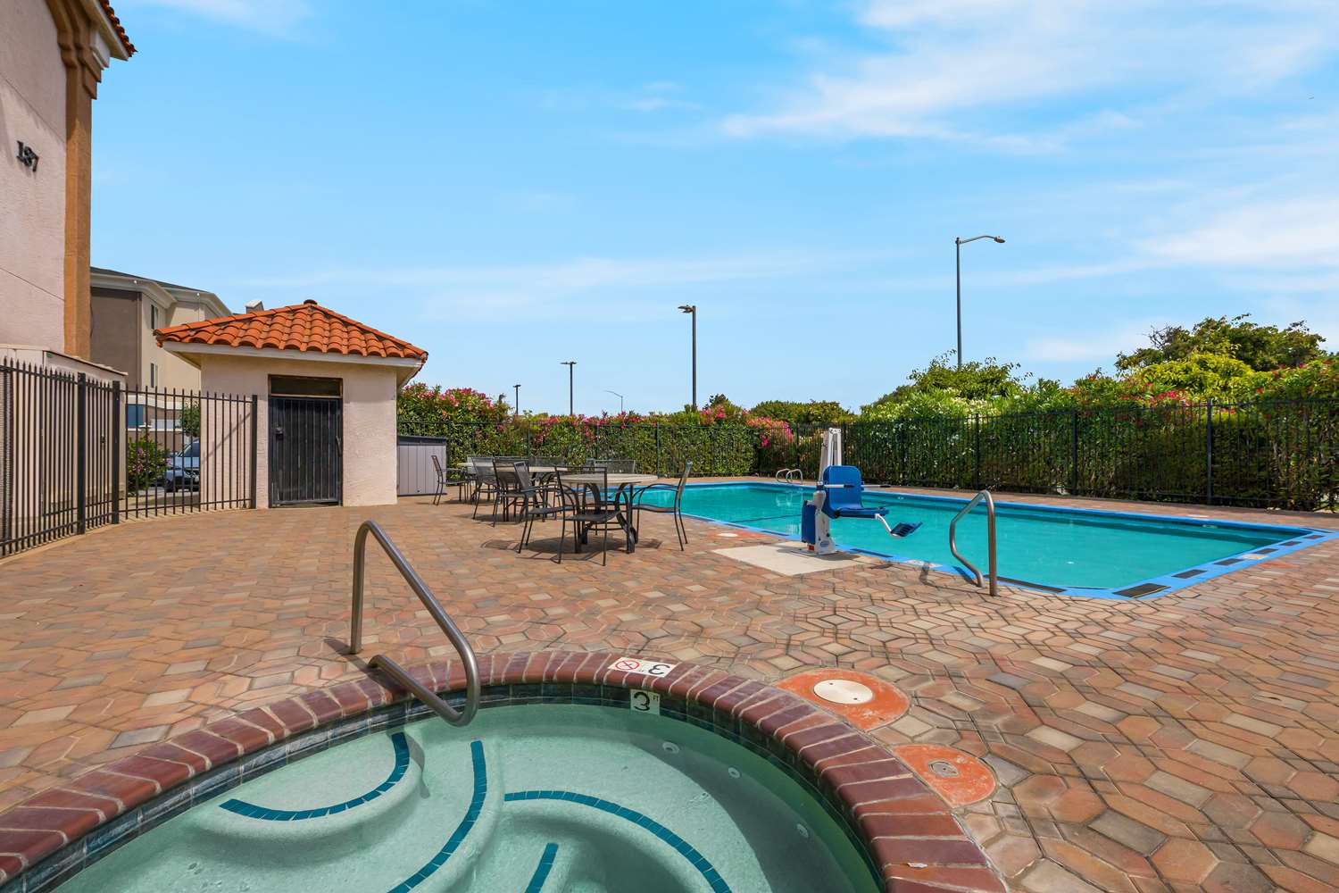 Best Western Salinas Valley Inn & Suites 15/17