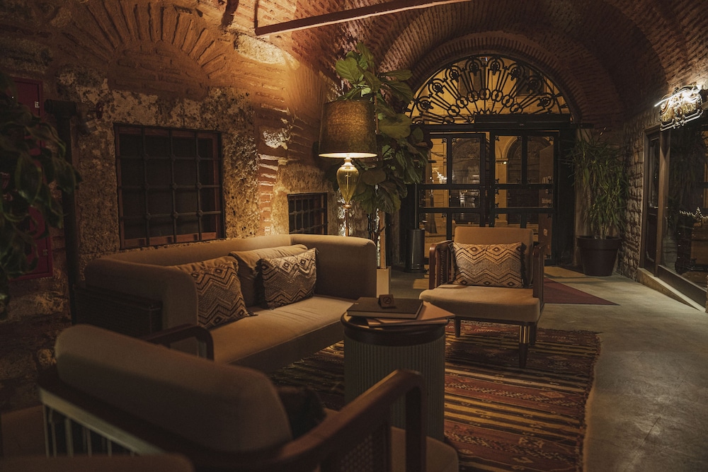Han 1772 Hotel 31/48
