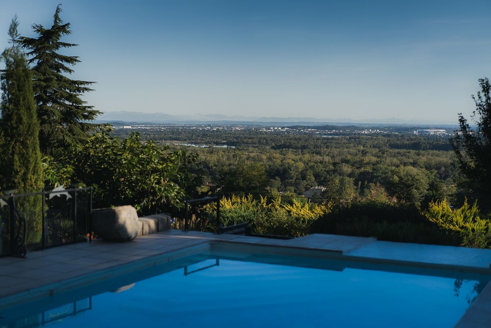 La Villa du Rhone 25/50