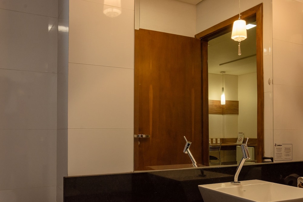 Lindoya Hotel 43/50