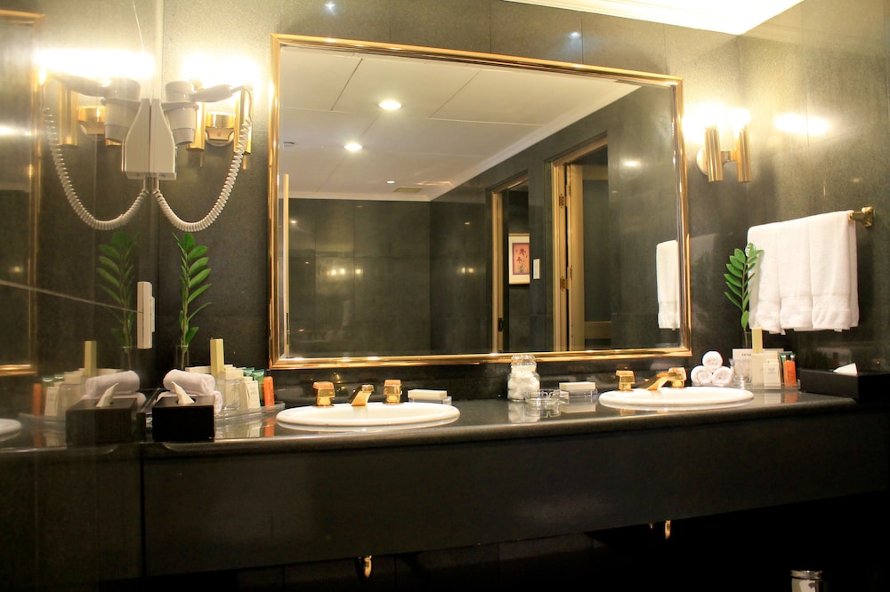 Hilton Hotel Colombo 64/80