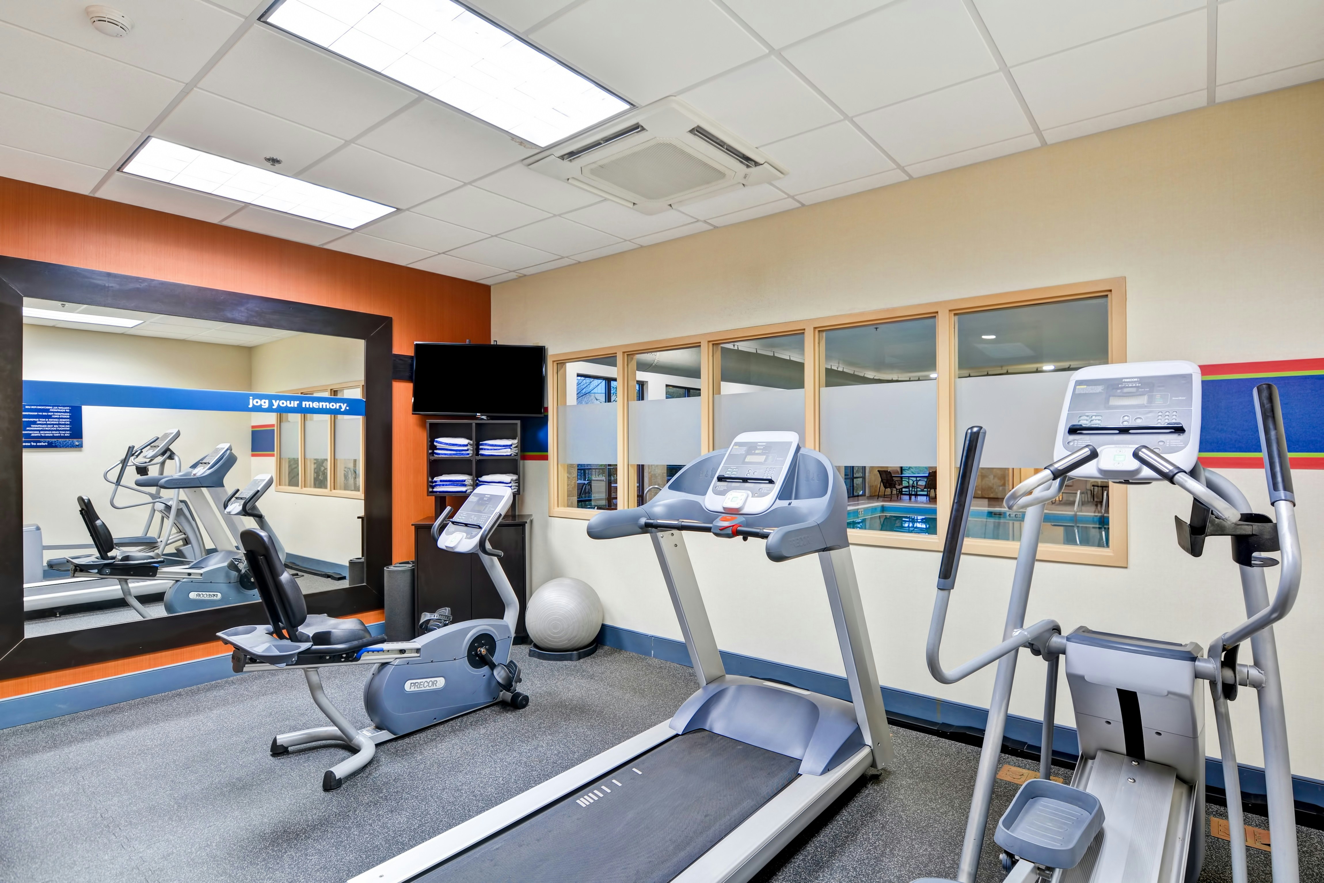 Hampton Inn Hendersonville 24/55