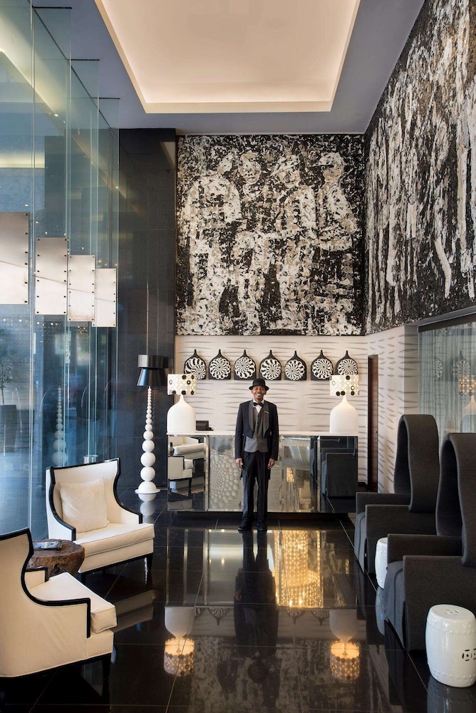 Davinci Hotel And Suites On Nelson Mandela Square 48/67