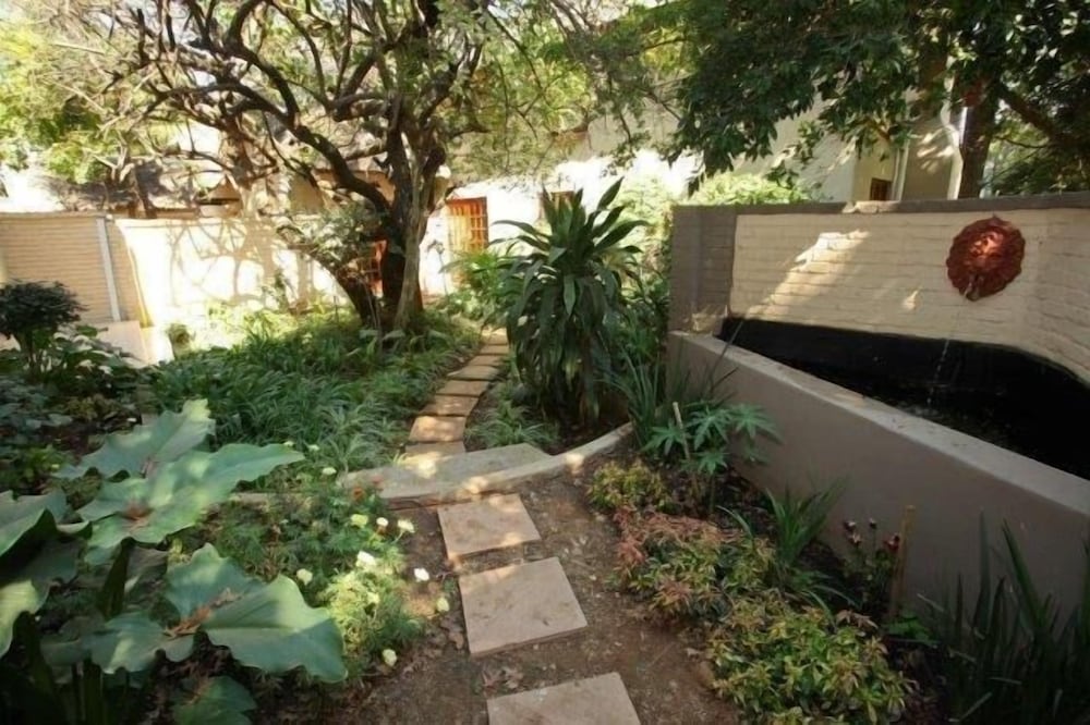 Monchique Guest House 36/50