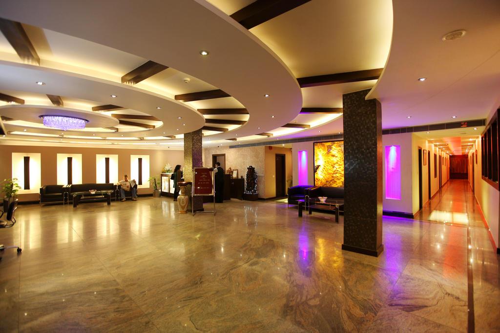 Hotel Le Seasons 6/19