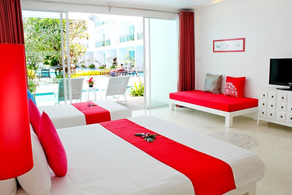 The Old Phuket Karon Beach Resort 46/85