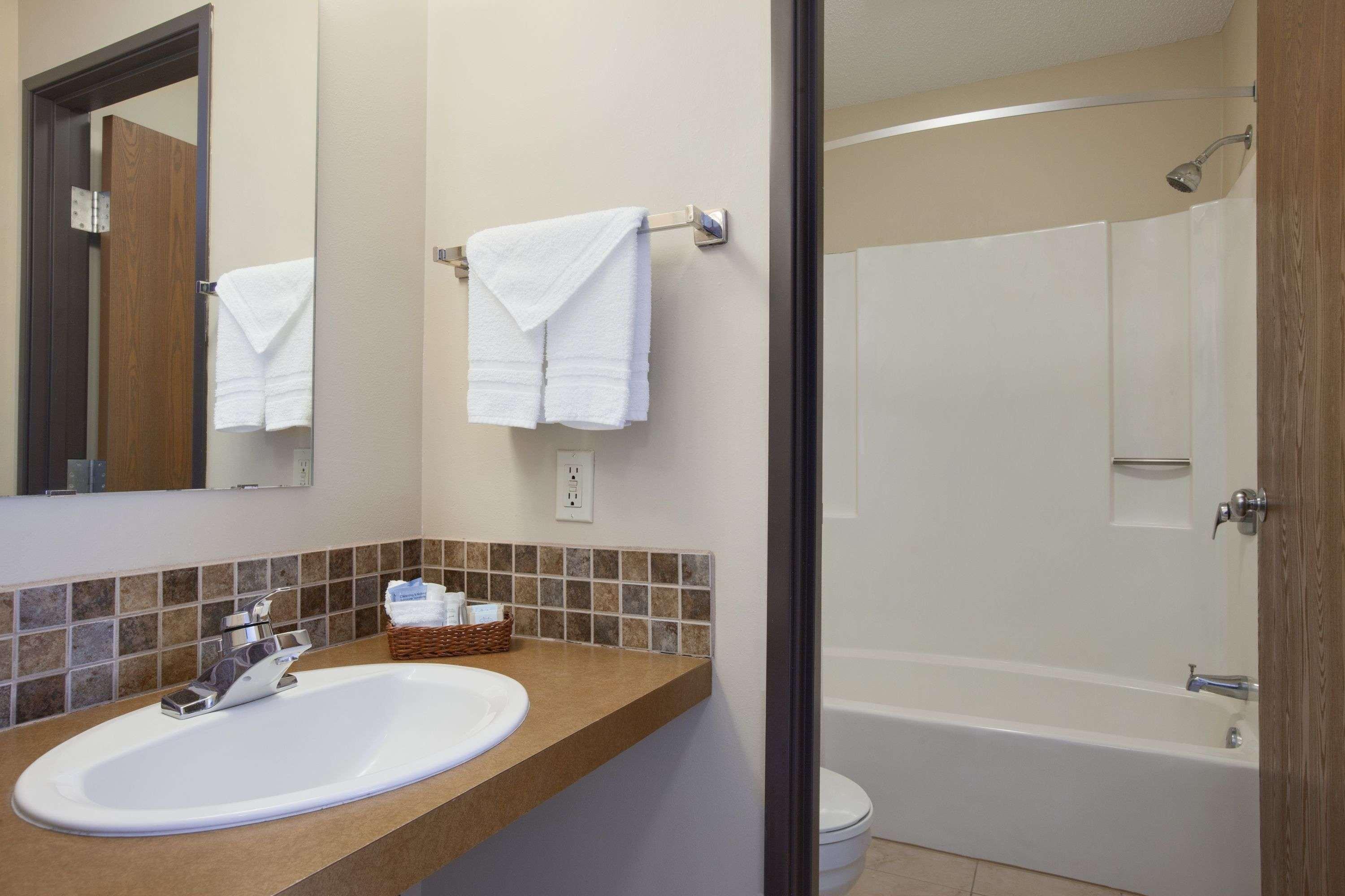 Travelodge By Wyndham Motel Of St Cloud 15/17
