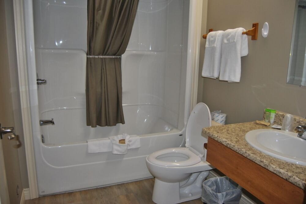 Auberge Bouctouche Inn & Suites 49/49