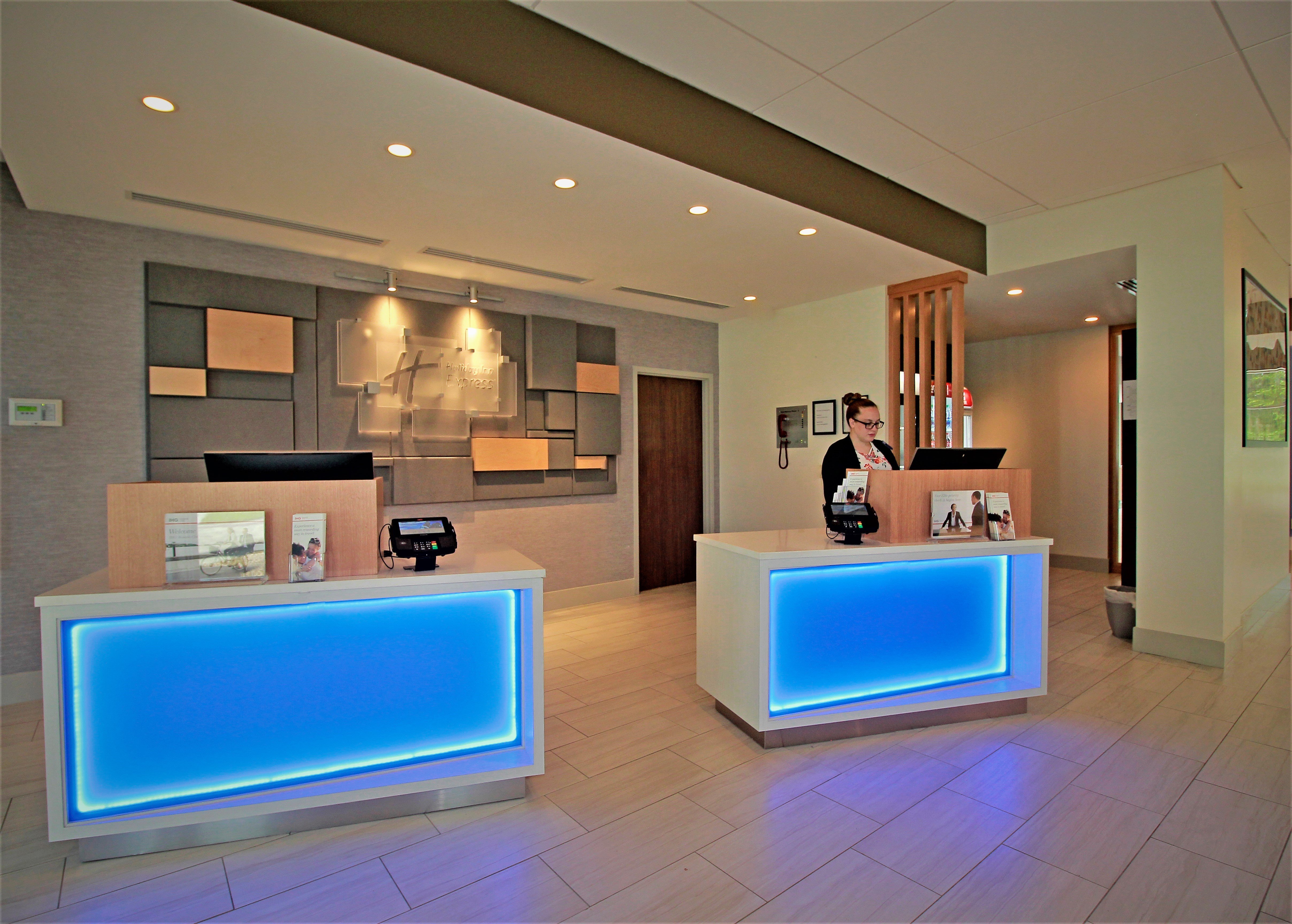 Holiday Inn Express & Suites Ocala 7/46