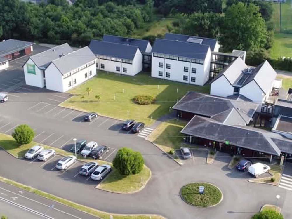 Ibis Styles Segre 49/58