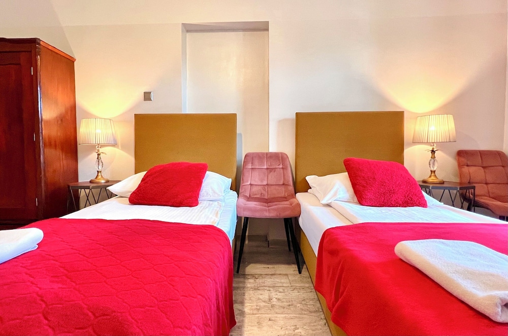 Oki Doki Old Town Hostel 18/50