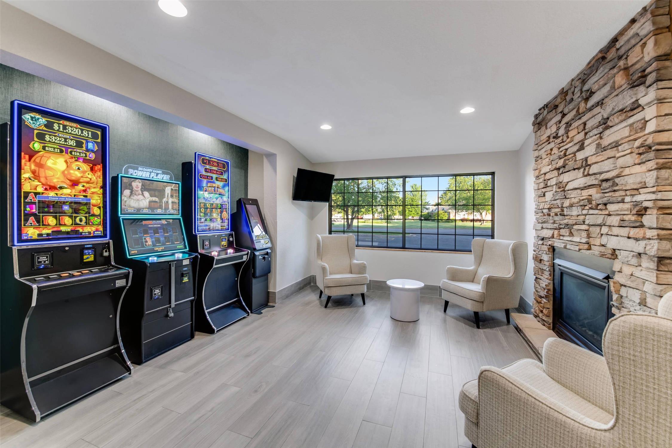 Comfort Inn & Suites Weston - Wausau 19/25