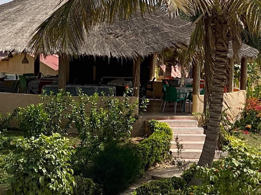 Hotel & Campement du Lac Rose 13/14