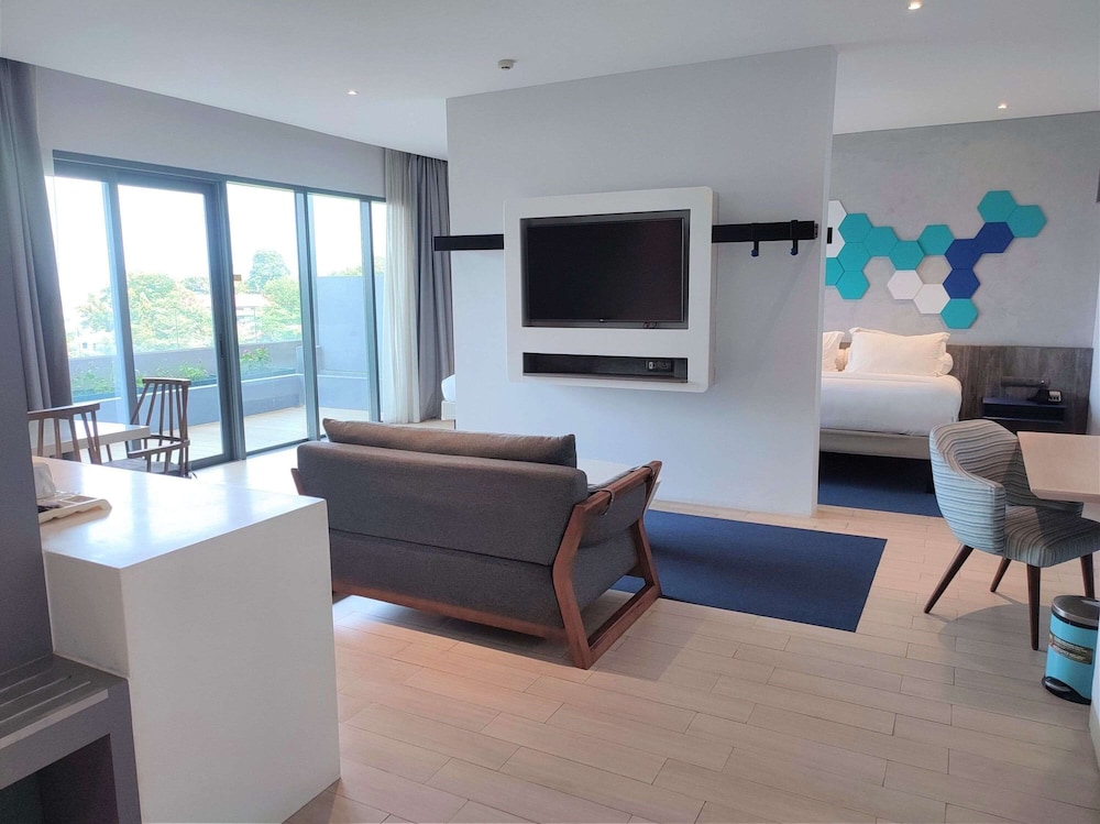 Ibis Styles Batam Nagoya 47/68