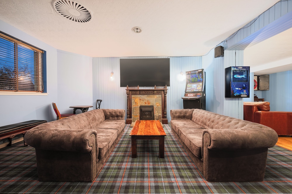Holiday Inn West 39/60