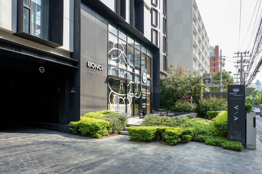 Walton Suites Sukhumvit 41/49