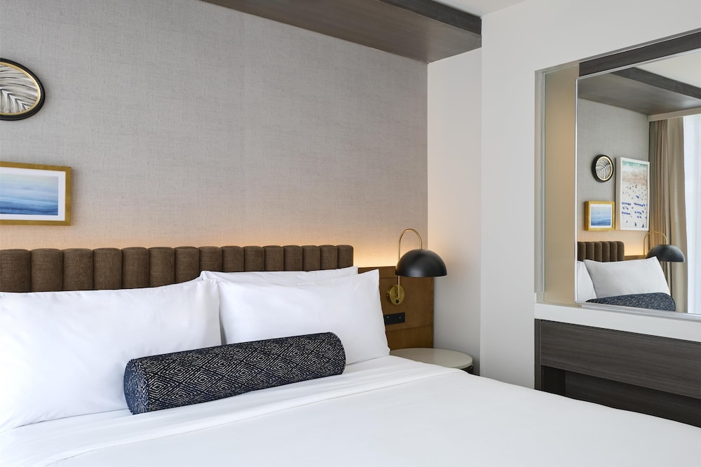 Room, 2 Queen Beds, Ocean View