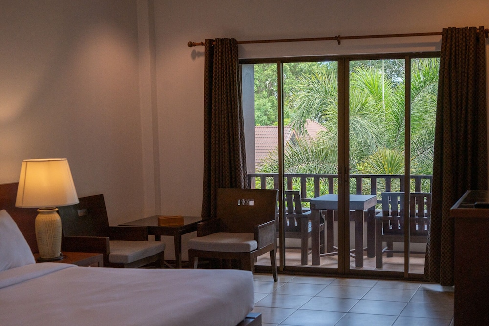 RB Resort Pattaya 46/65