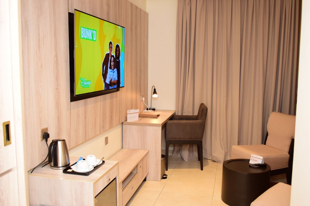 Monty Suites and Golf 32/46
