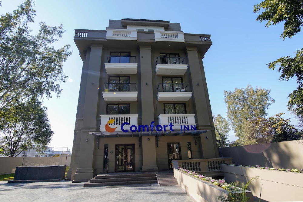 Comfort Inn Dehradun 3/31