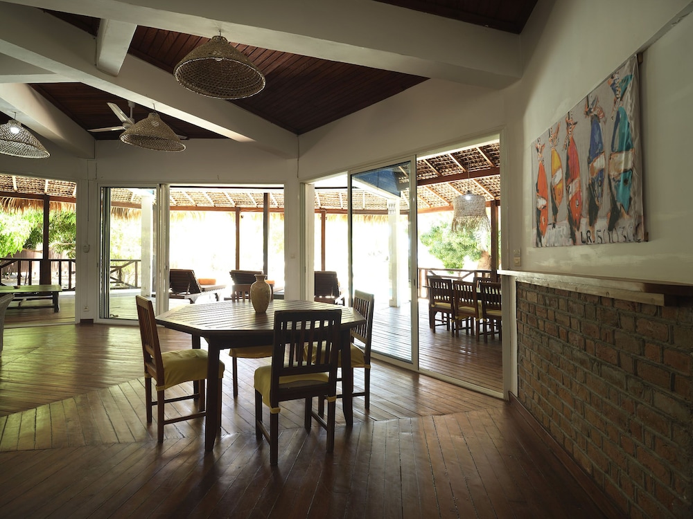 Antsanitia Resort 54/64