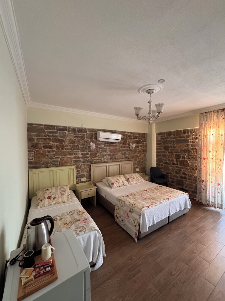 Gokceada Yakamoz Motel 27/50