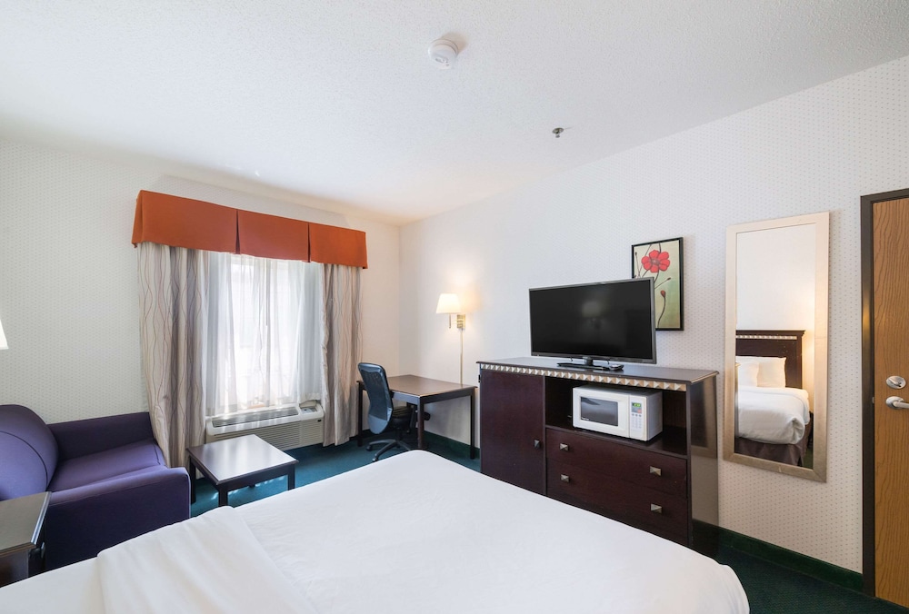 Rodeway Inn Urbana Champaign University Area 12/33