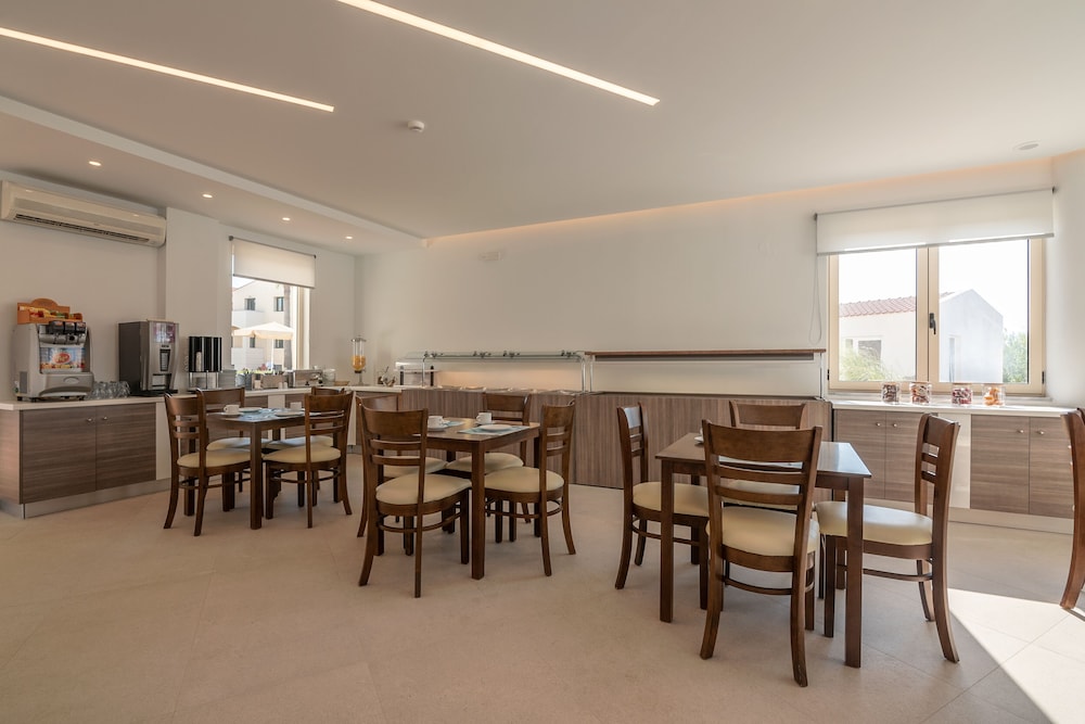 Gt Beach Hotel 30/49