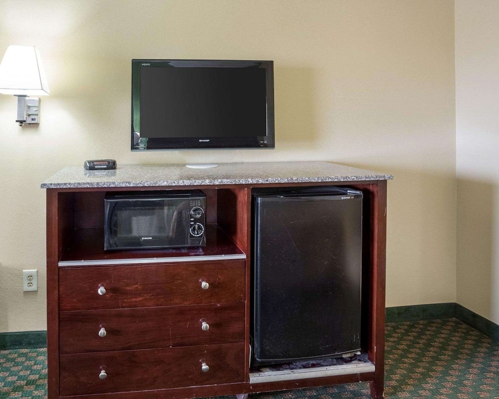 Rodeway Inn and Suites New Orleans, LA photo2