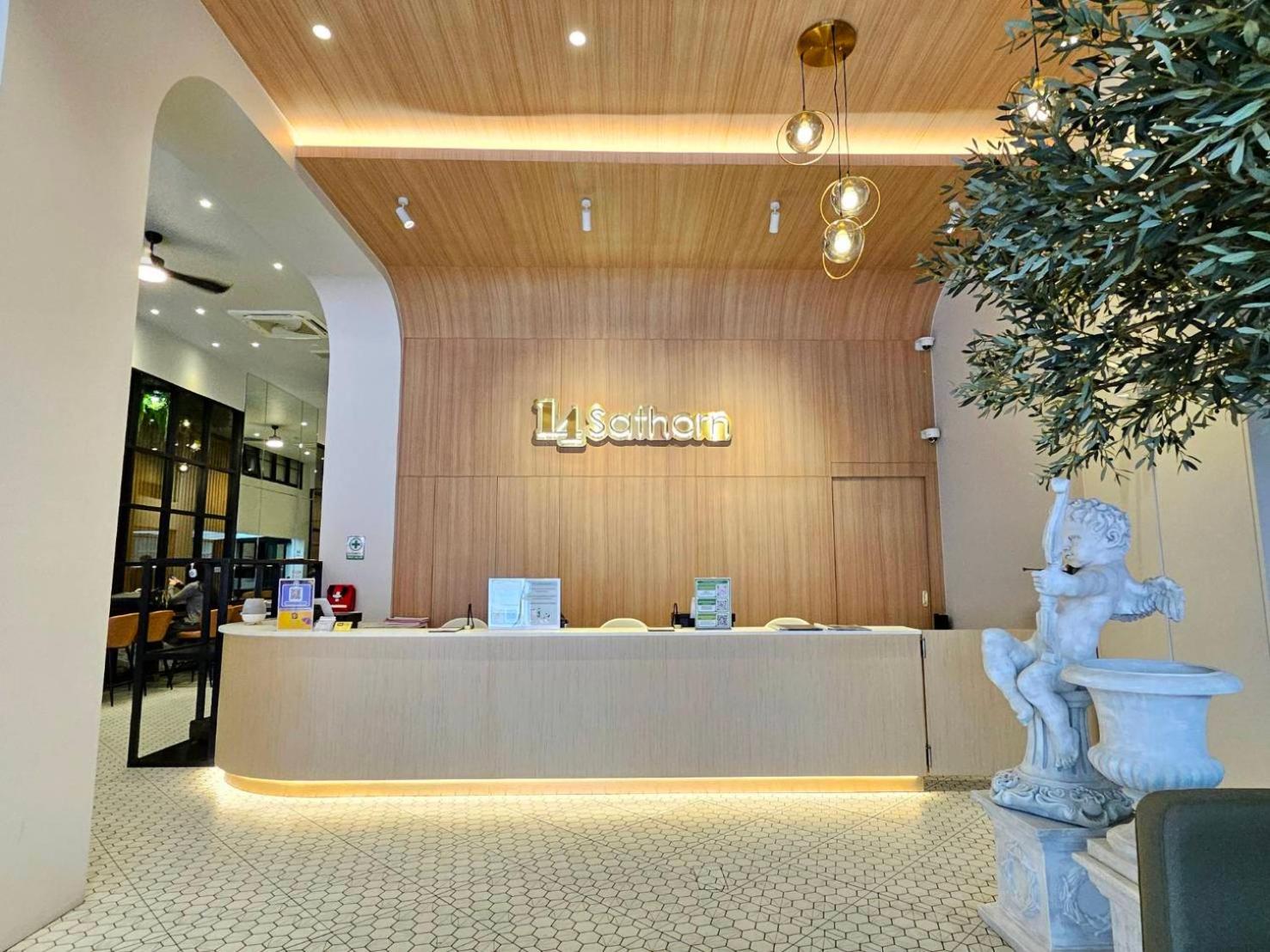 14 Sathorn Hotel 2/42